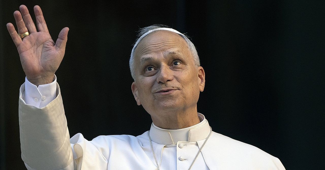 Fünf trans Frauen essen mit Papst Leo XIV. zu Mittag Fünf trans Frauen essen mit Papst Leo XIV. zu Mittag